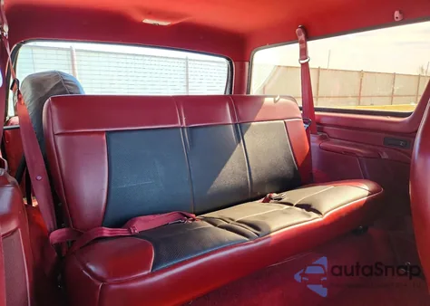 1994 Ford Bronco U100 z USA, uszkodzony, nr VIN 1FMEU15N6RLA69741